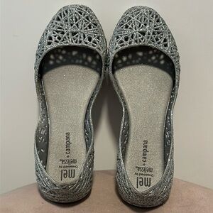 Stunning new silver Melissa Campana kids’ flats in size 2!